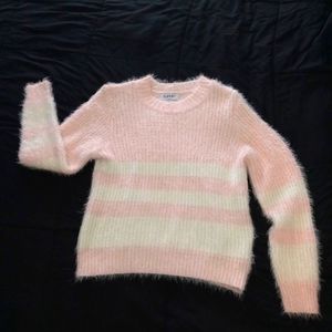 Vianni pink and white fuzzy soft sweater